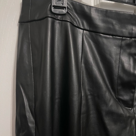 DKNY Womens Faux Leather High Rise Skinny Pants Black 10- NWOT - Picture 3 of 8
